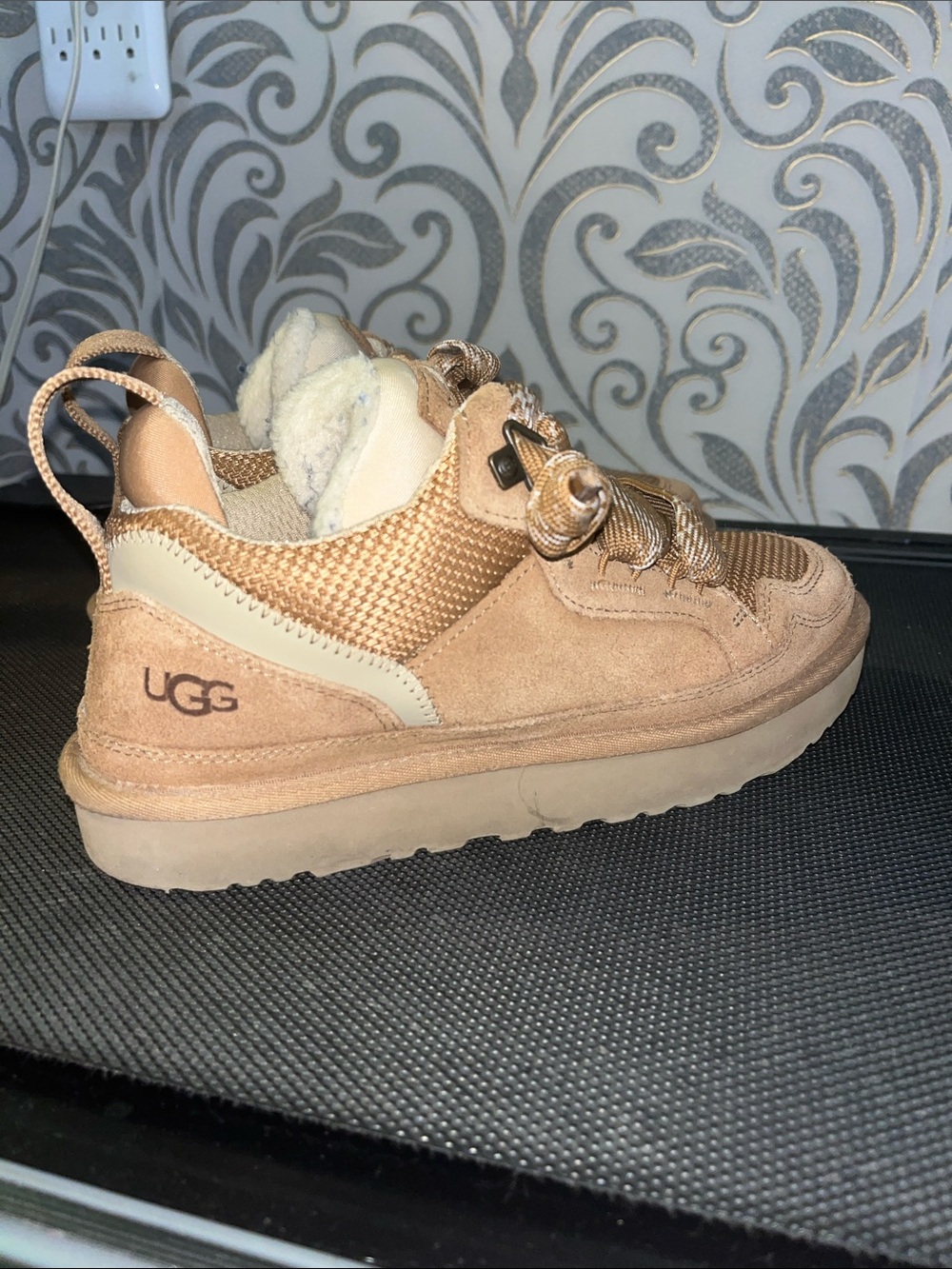 UGG Kids Tan Suede & Mesh Lace-Up Sneaker